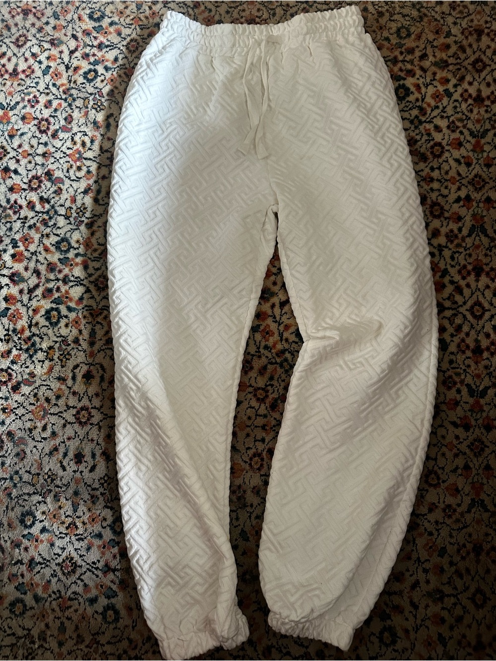 Coco + Carmen Off-White Quilted Drawstring Joggers